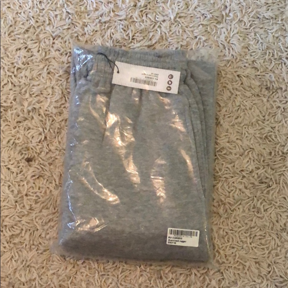 Grey oversized jogger sweatpants drawstring Boohoo